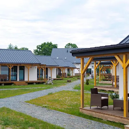Cottages, 500m To The Lake,